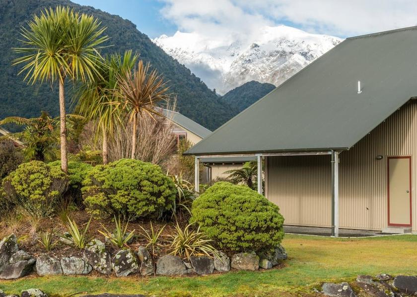 West Coast Franz Josef Glacier Exterior