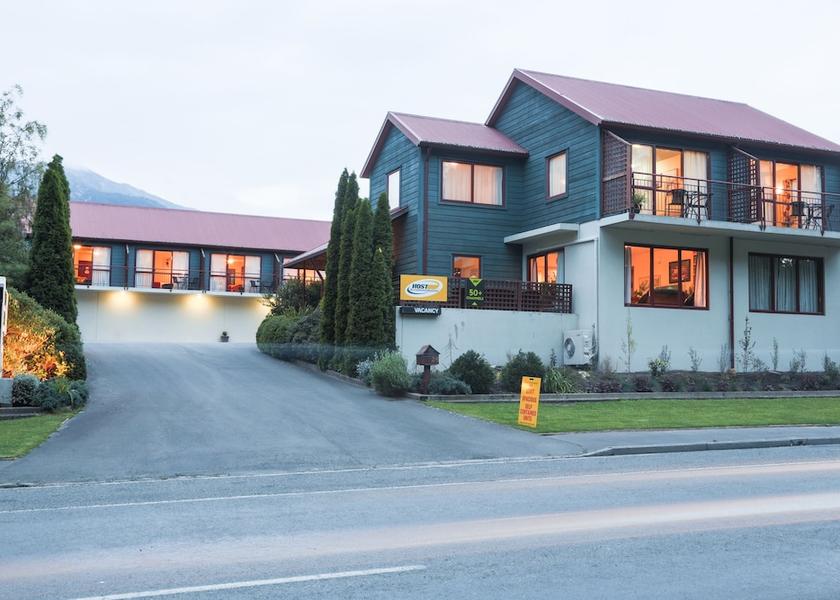 Canterbury Hanmer Springs Facade