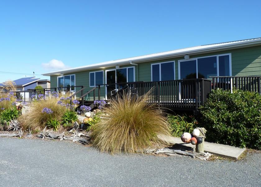 Otago Kaka Point Exterior Detail