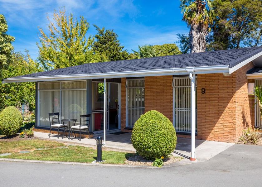  Blenheim Exterior Detail