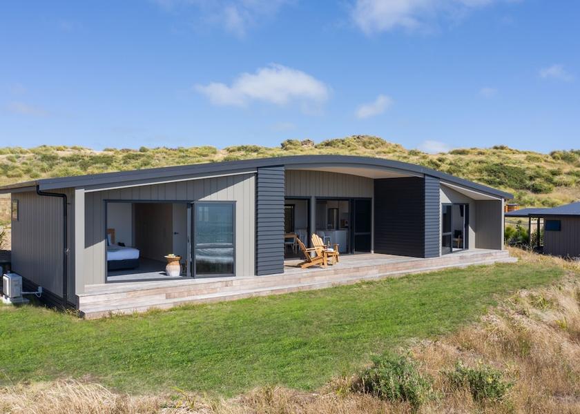 Waikato Lake Puketi Room