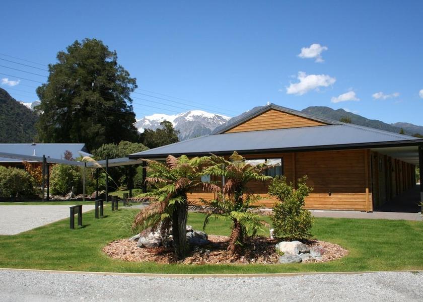West Coast Franz Josef Glacier Exterior