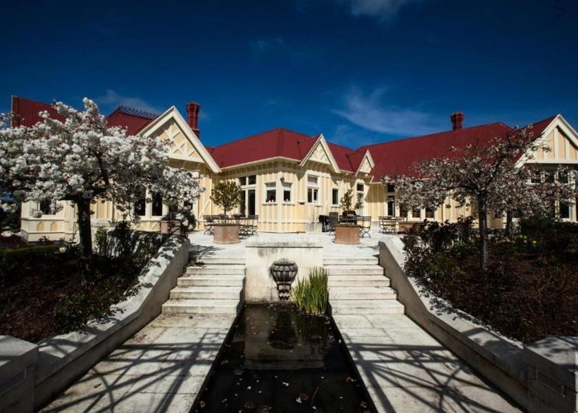 Canterbury Oamaru Exterior