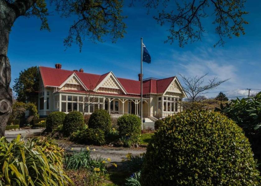 Canterbury Oamaru Exterior
