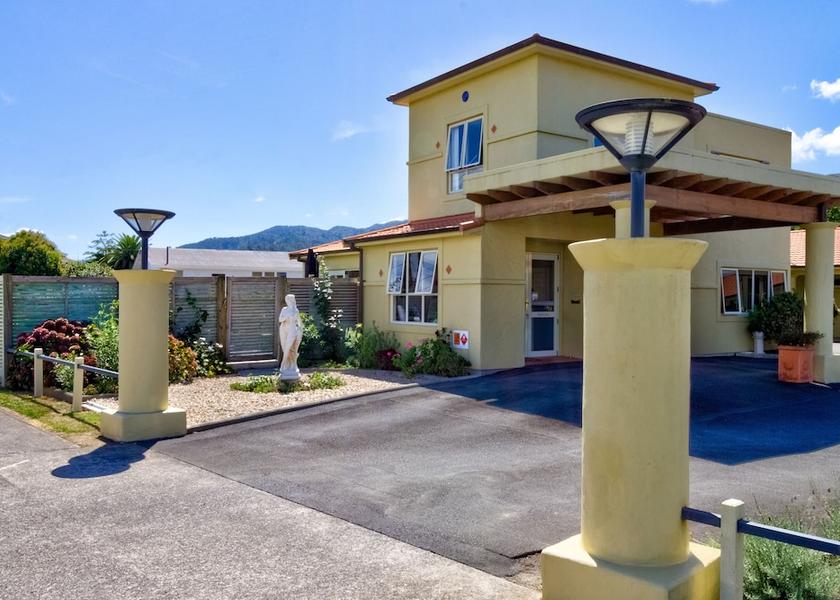 Waikato Thames Facade