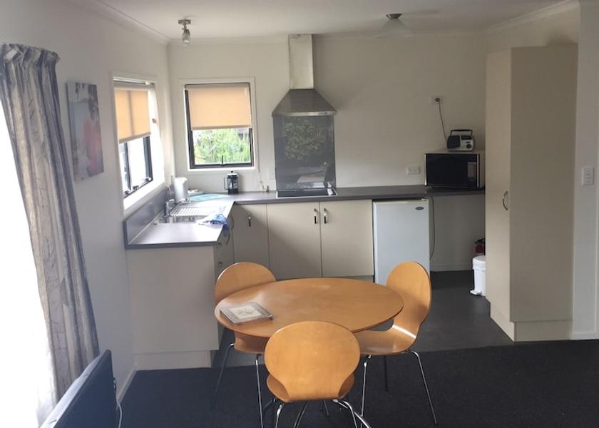Waikato Raglan In-Room Dining