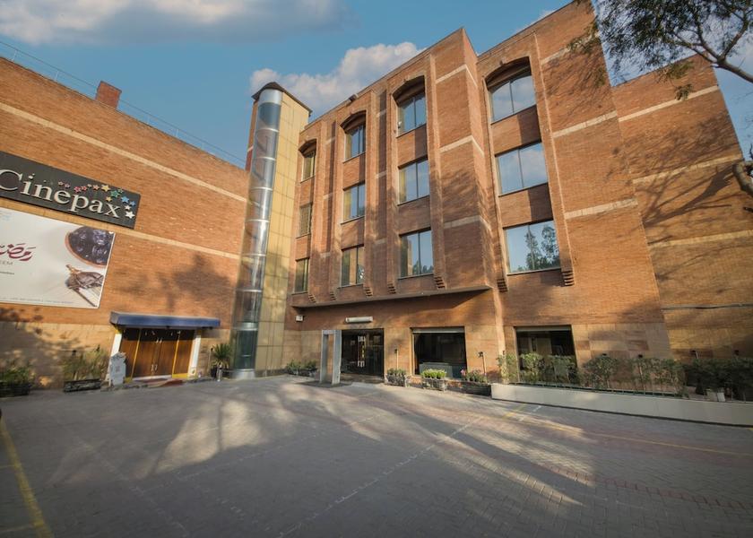 Punjab Faisalabad Property entrance