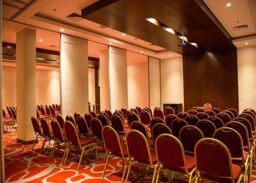  Encarnacion Meeting Room