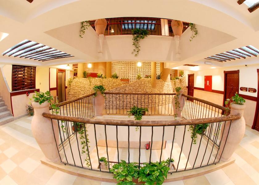  Doha Interior detail