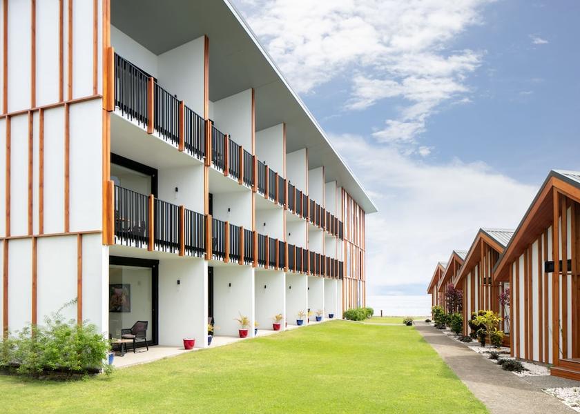  Honiara Exterior Detail