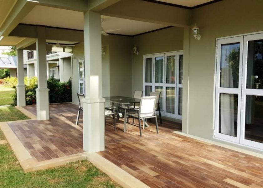  Mahé Island Interior entrance