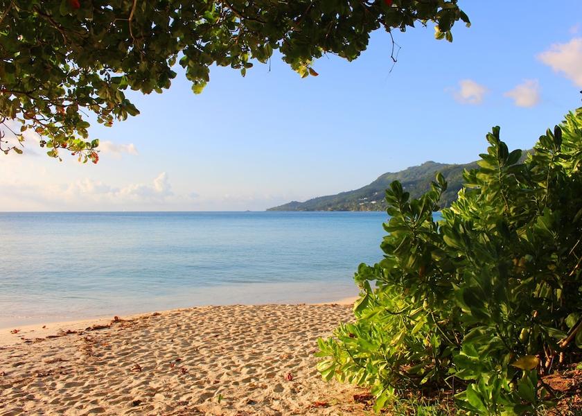  Mahé Island Beach