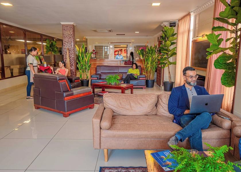  Paramaribo Lobby