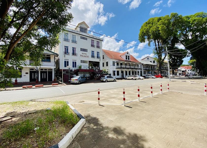  Paramaribo Exterior Detail