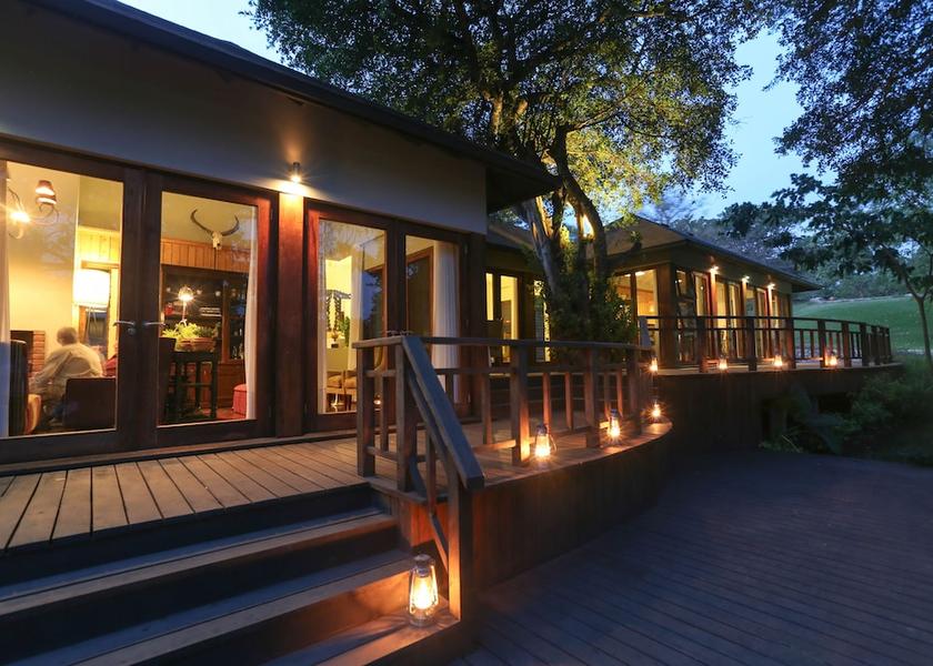  Arusha Executive Lounge