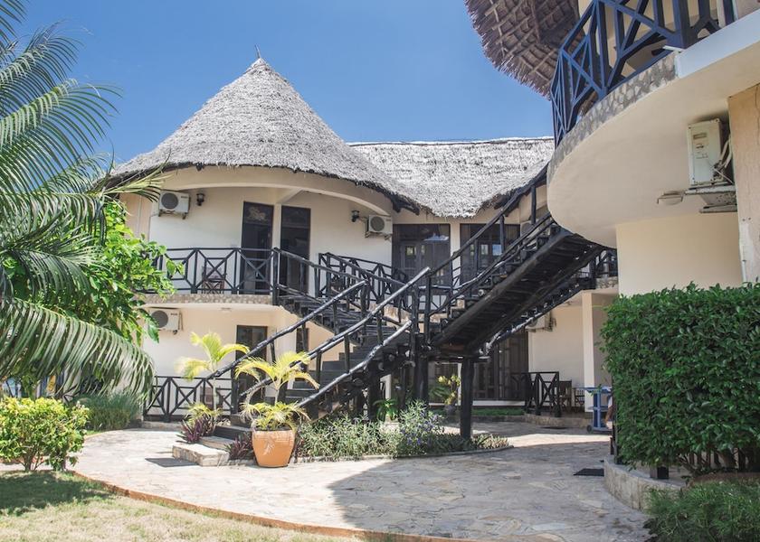 Pwani Bagamoyo Property grounds