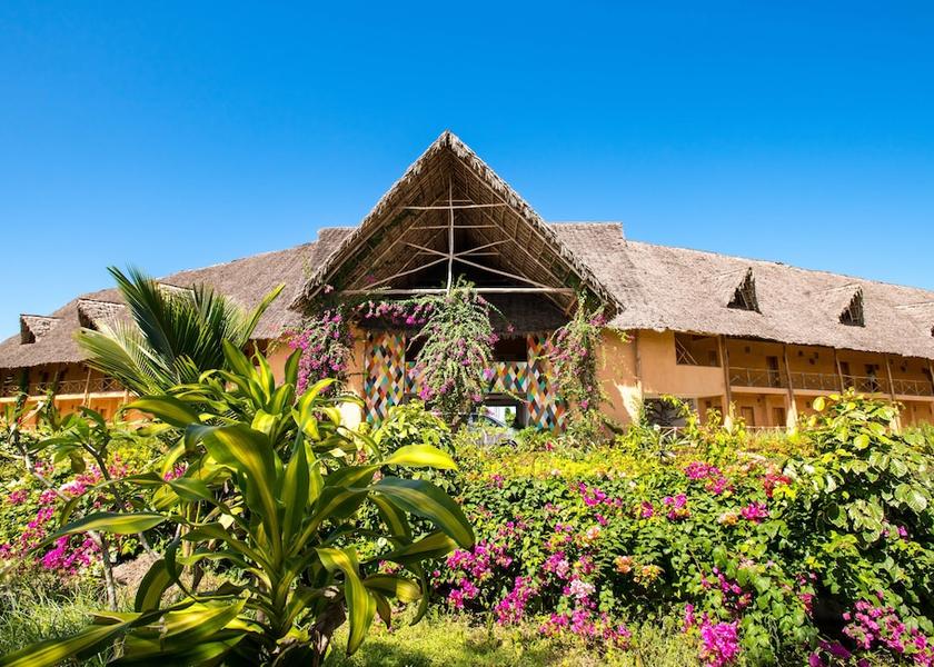  Matemwe Front of property