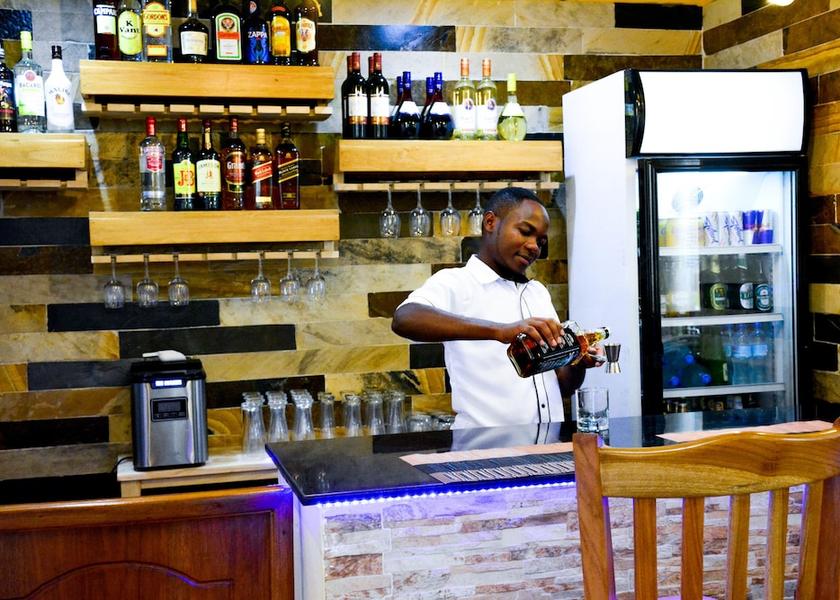  Arusha Bar