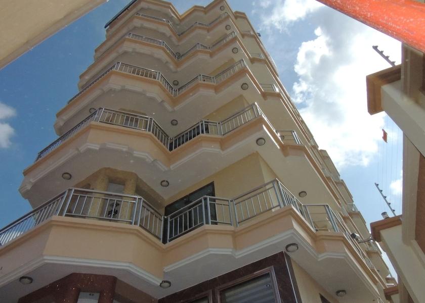  Dar es Salaam Exterior Detail