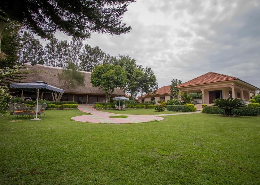  Bushenyi Exterior Detail