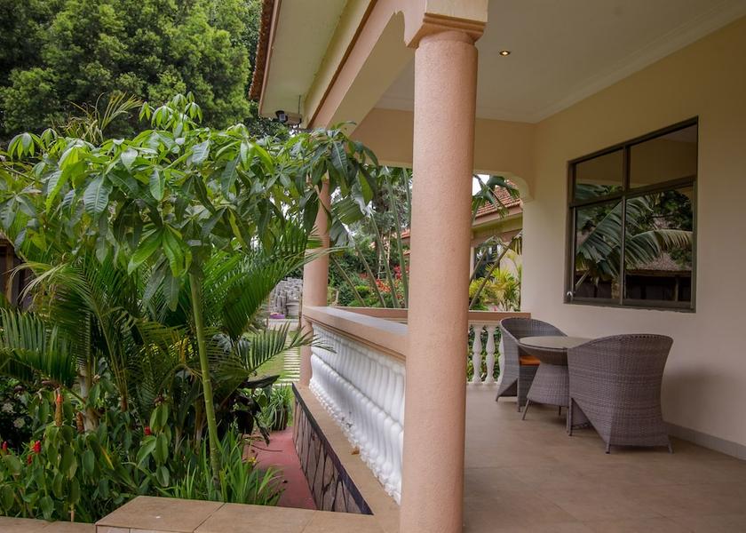  Bushenyi Porch