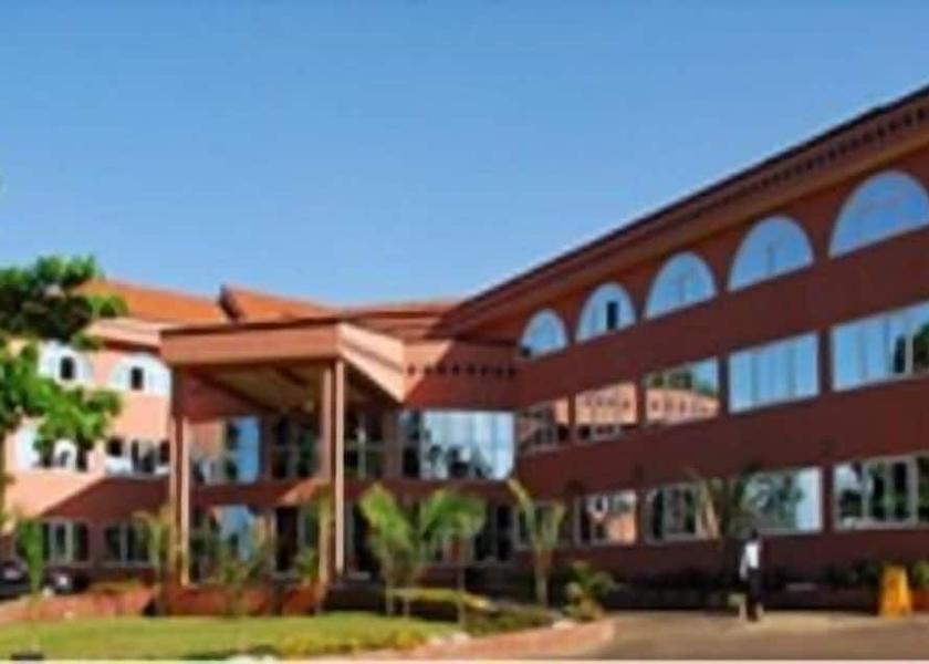  Entebbe Exterior Detail