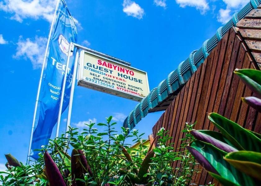  Kisoro Exterior Detail