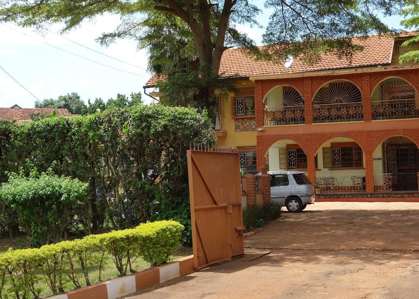  Jinja Entrance
