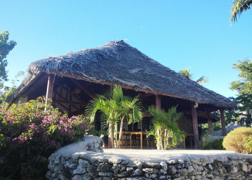  Tanna Island Exterior Detail
