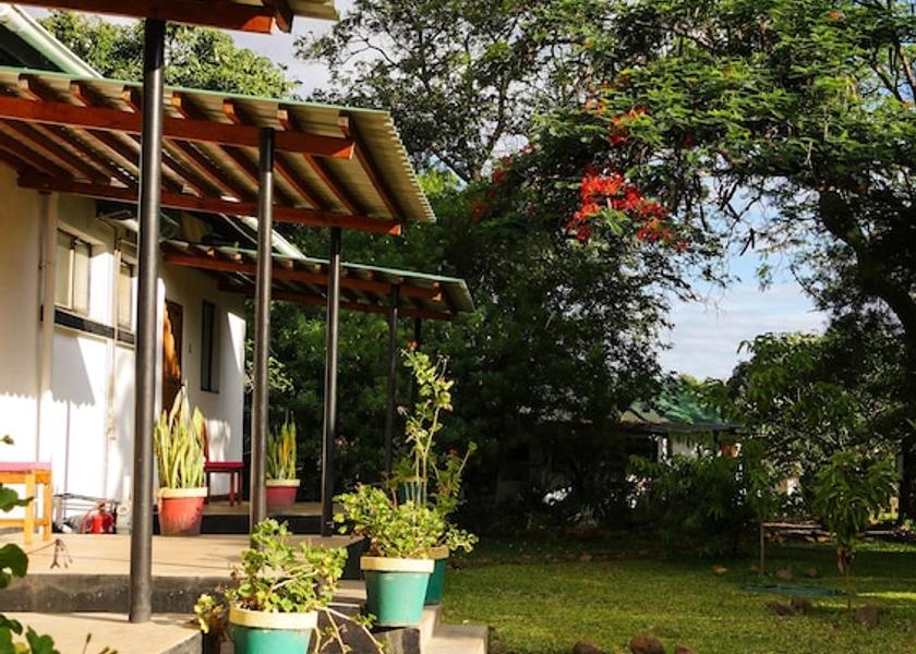  Livingstone Exterior Detail