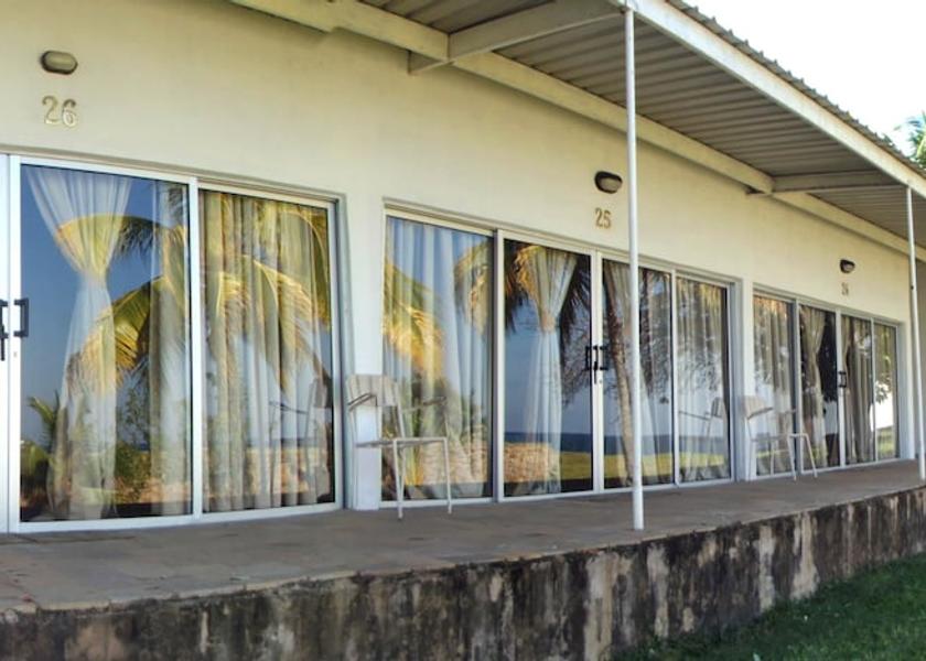  Siavonga Exterior Detail