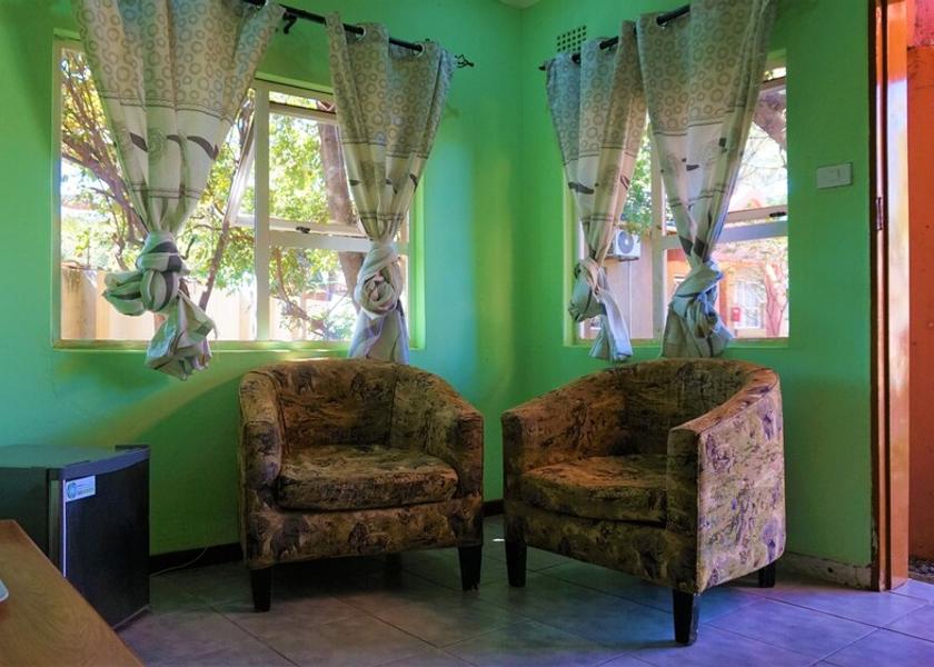  Livingstone Living Area