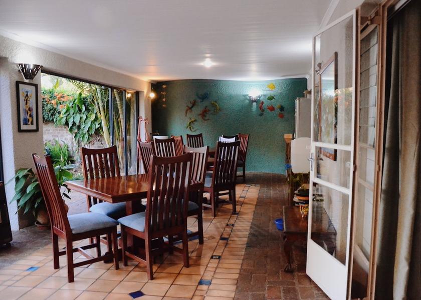  Harare Restaurant