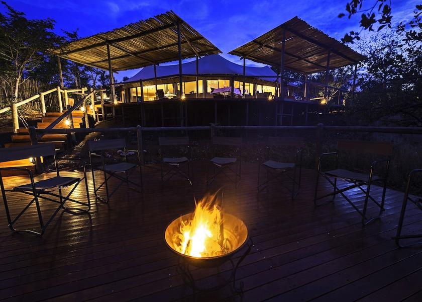  Victoria Falls Porch