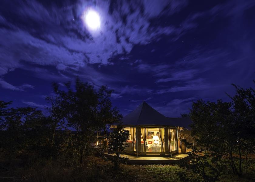  Victoria Falls Exterior Detail