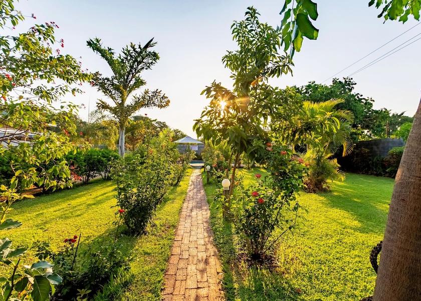  Victoria Falls Exterior Detail