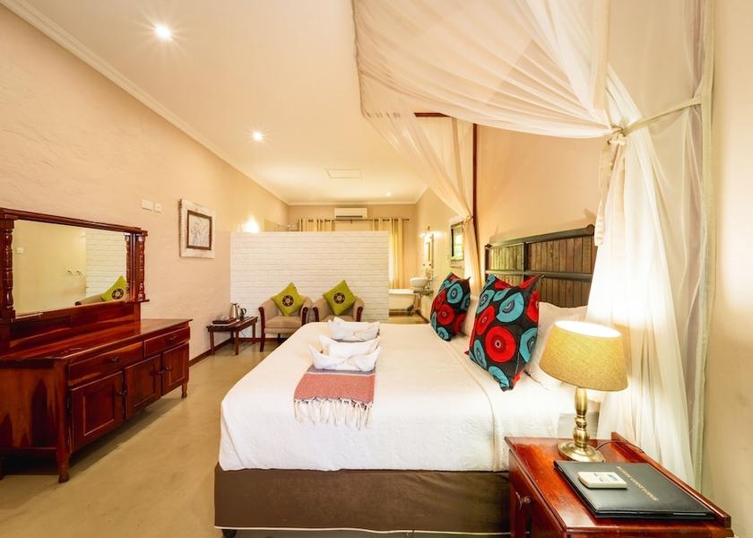  Victoria Falls Room