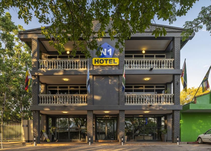  Victoria Falls Exterior Detail