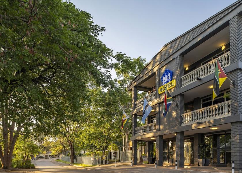  Victoria Falls Primary image