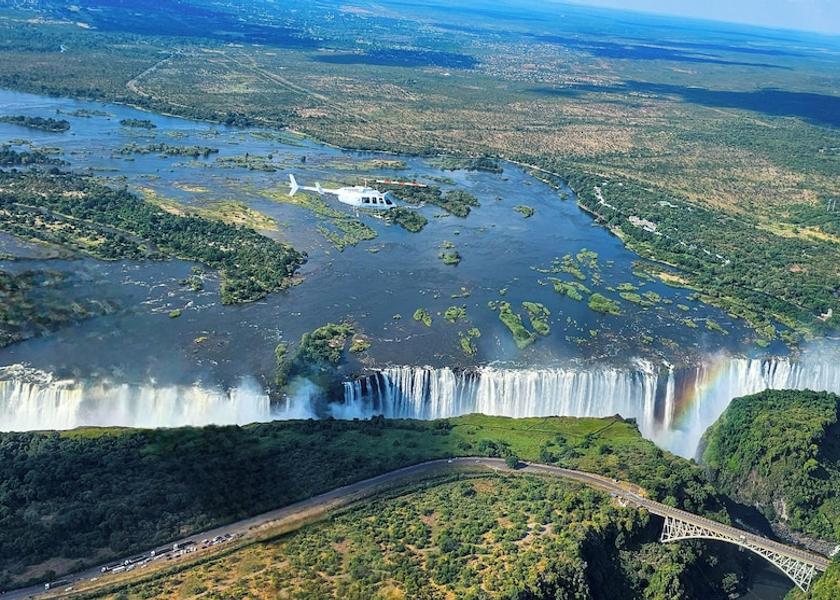  Victoria Falls Helicopter/Plane Tours
