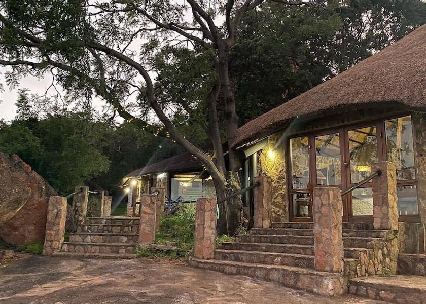  Matopos Exterior Detail