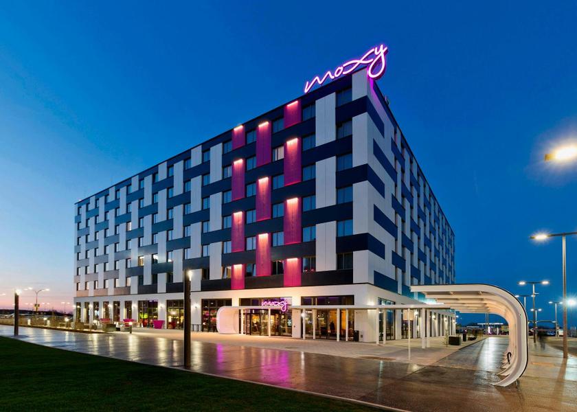 Lower Austria Schwechat Hotel Exterior