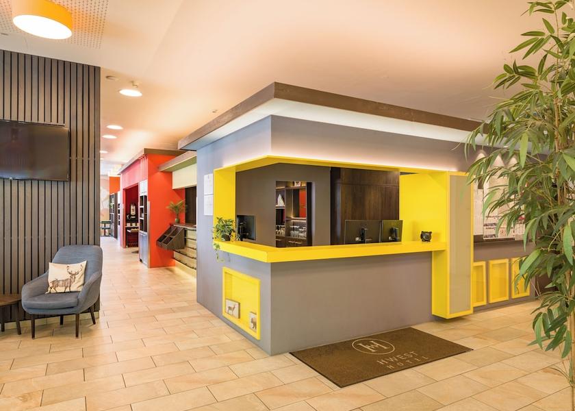 Tyrol Hall In Tirol Reception