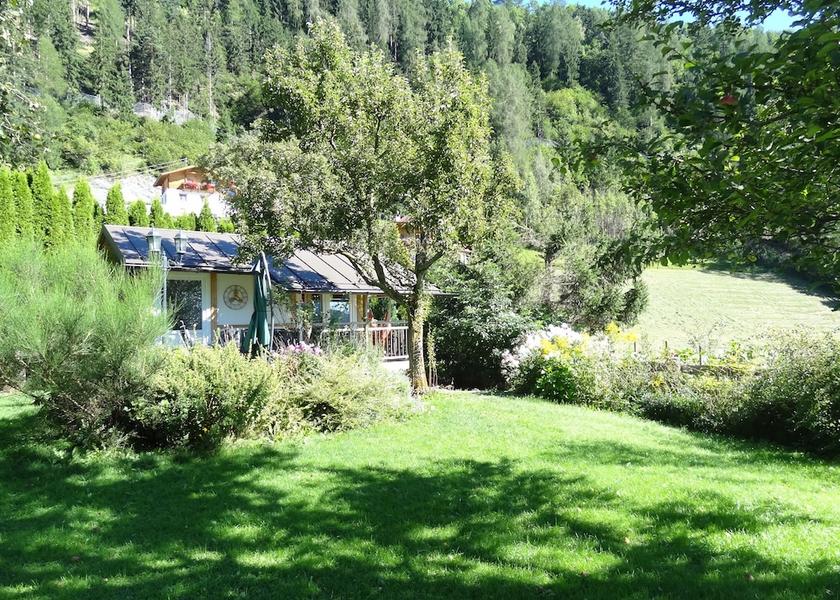 Carinthia Obervellach Garden view