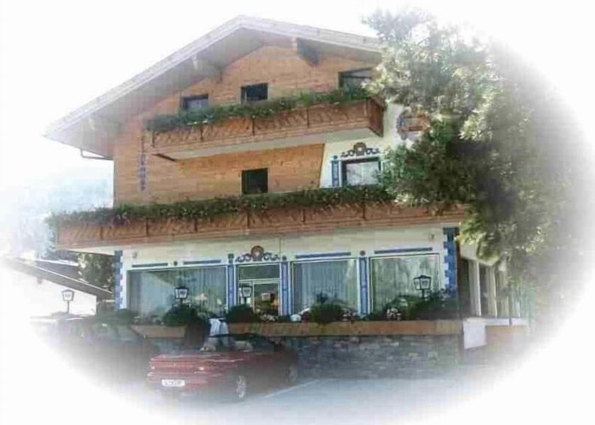 Tyrol Goetzens Exterior Detail