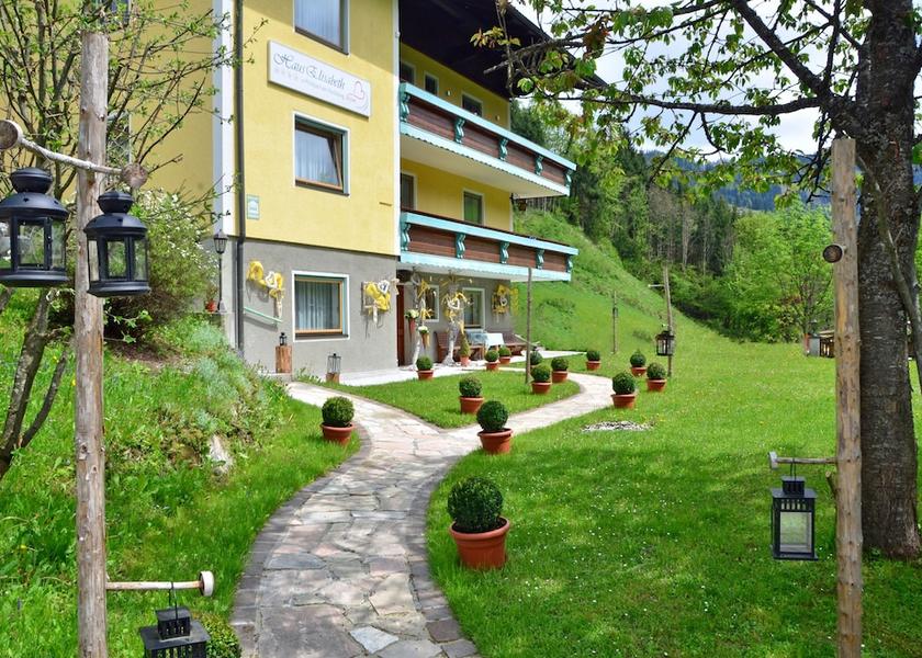 Salzburg State Muehlbach Am Hochkoenig Facade
