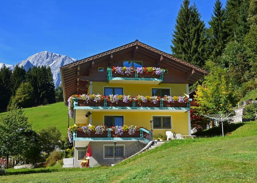 Salzburg State Muehlbach Am Hochkoenig Facade