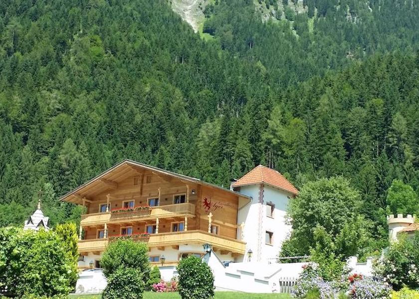 Tyrol Soell Exterior view