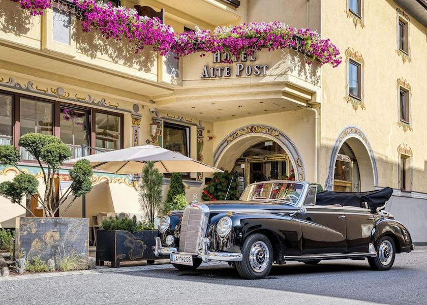 Tyrol Sankt Anton am Arlberg Front of property