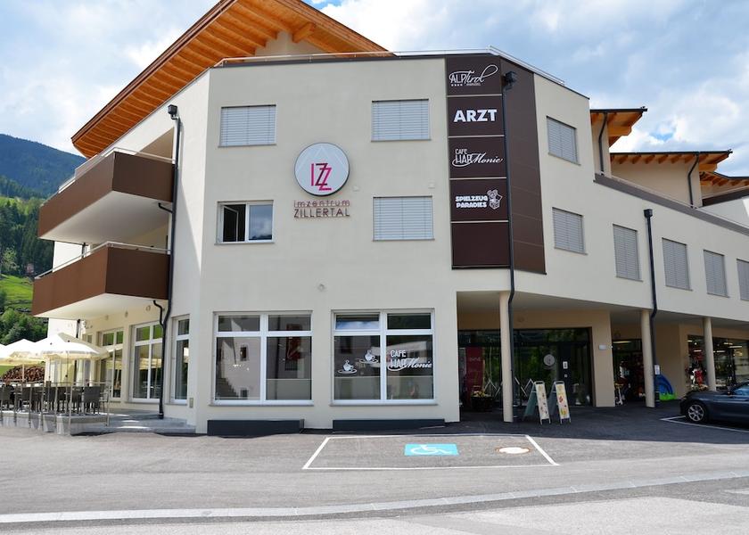 Tyrol Kaltenbach Front of property